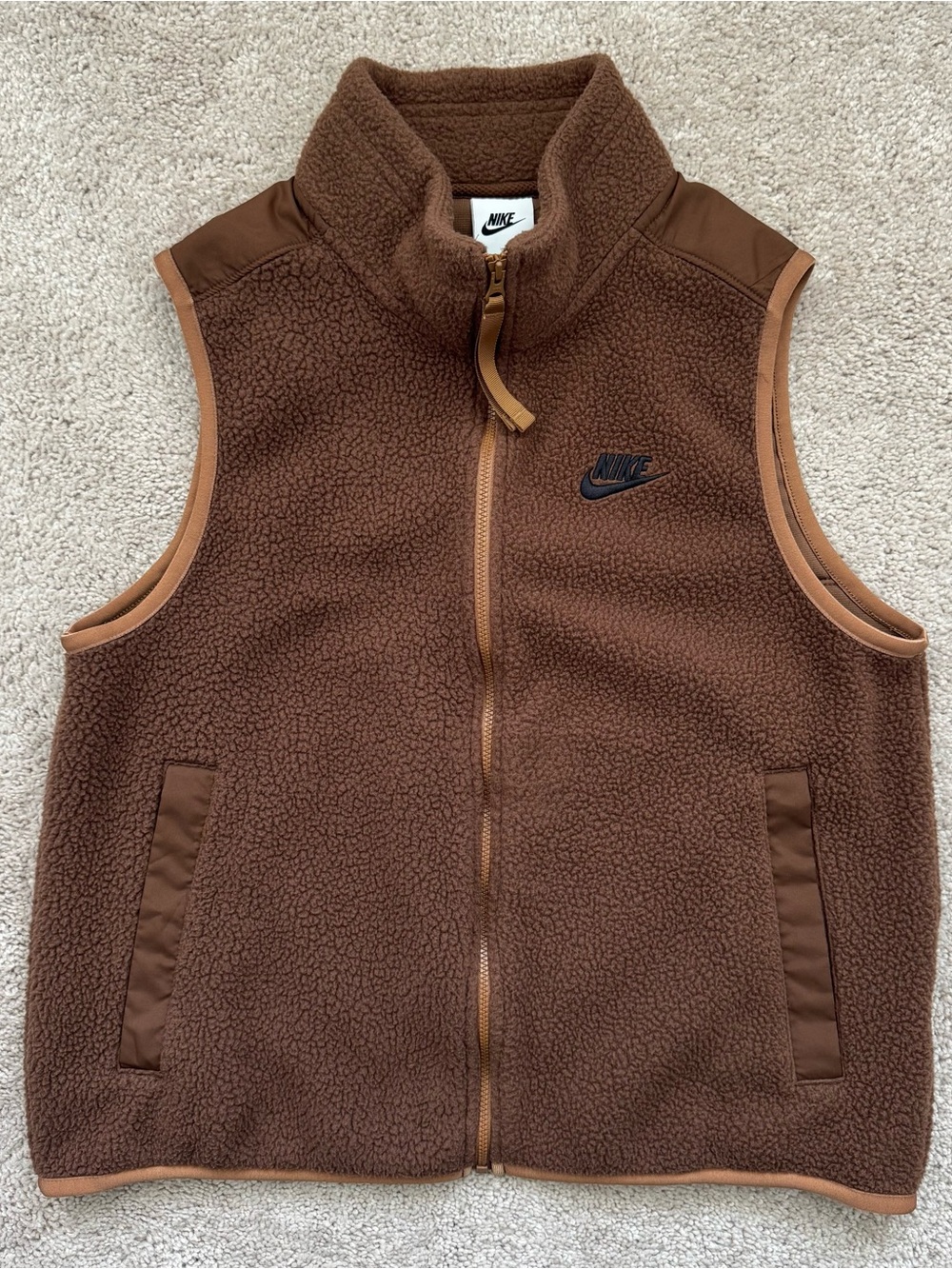 Nike Sportswear Women’s Vest Size Medium